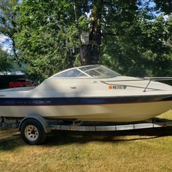 2004 Bayliner 192 Cuddy Cabin