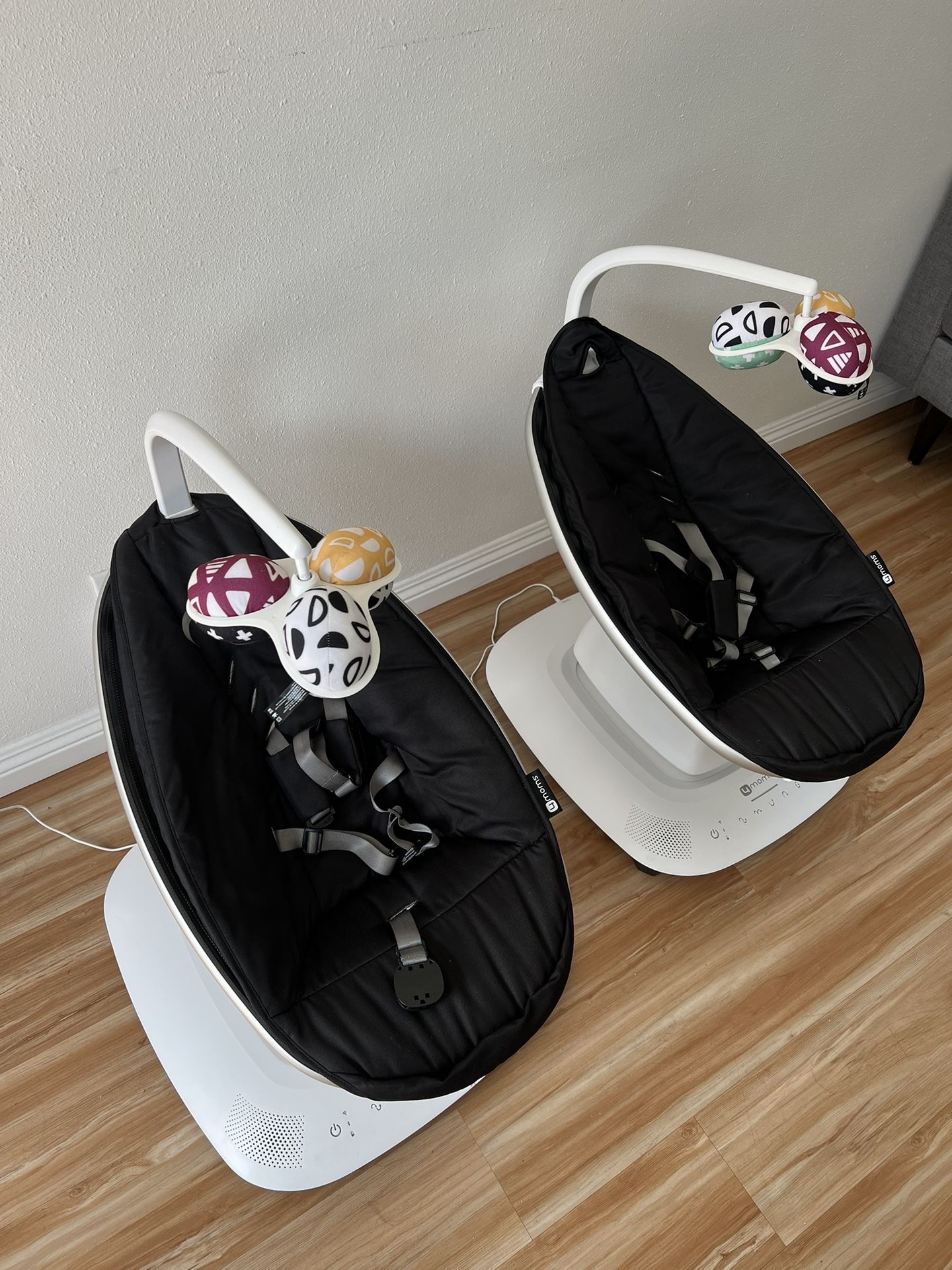 MamaRoo Baby Swing