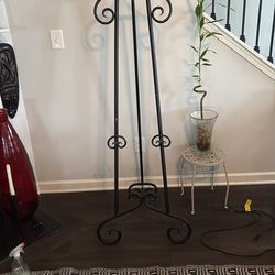 High End Easel Black Iron Art Easel