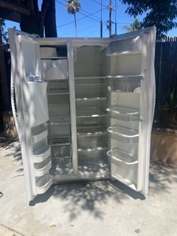 White Maytag Performa