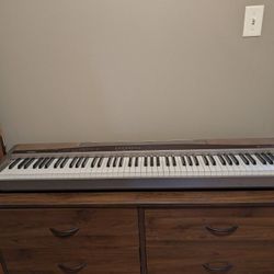 Full Size Keyboard  Casio Privia PX-100