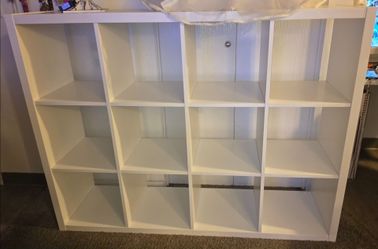 🔥 IKEA KALLAX 12-Cube Shelf Unit – Excellent Condition! 🔥