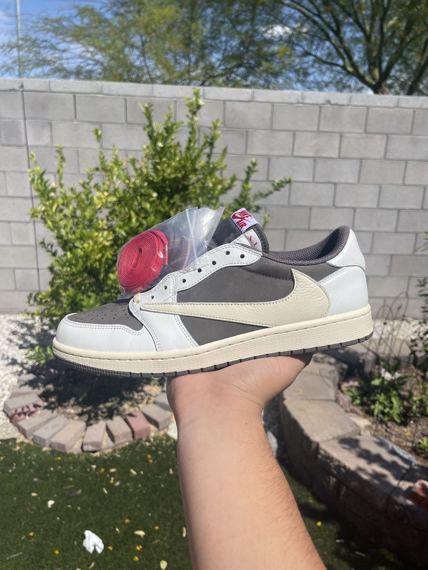 Jordan 1 Travis Scott Low Reverse Mocha (Read Description)
