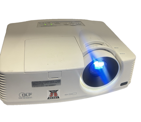 MITSUBISHI XD550U DLP PROJECTOR 3000 LUMENS USB HDMI 1080P 4:3 Gaming