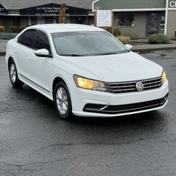 2017 Volkswagen Passat 1.8T S – Clean Title