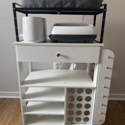 CRICUT and Cricut Accessories w/workstation      