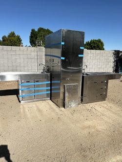 LARGE COMMERCIAL OUTDOOR SINKS/DOG WASH STATION 47TH AVE. AND DOBBINS IN LAVEEN