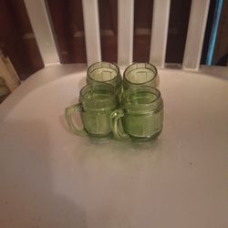 VINTAGE ASHTRAY /MINI MUGS