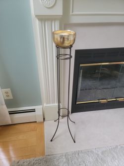 2 Standalone Candleholders