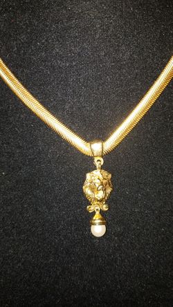 Anne klein brushed gold snake chain lion charm pearl necklace