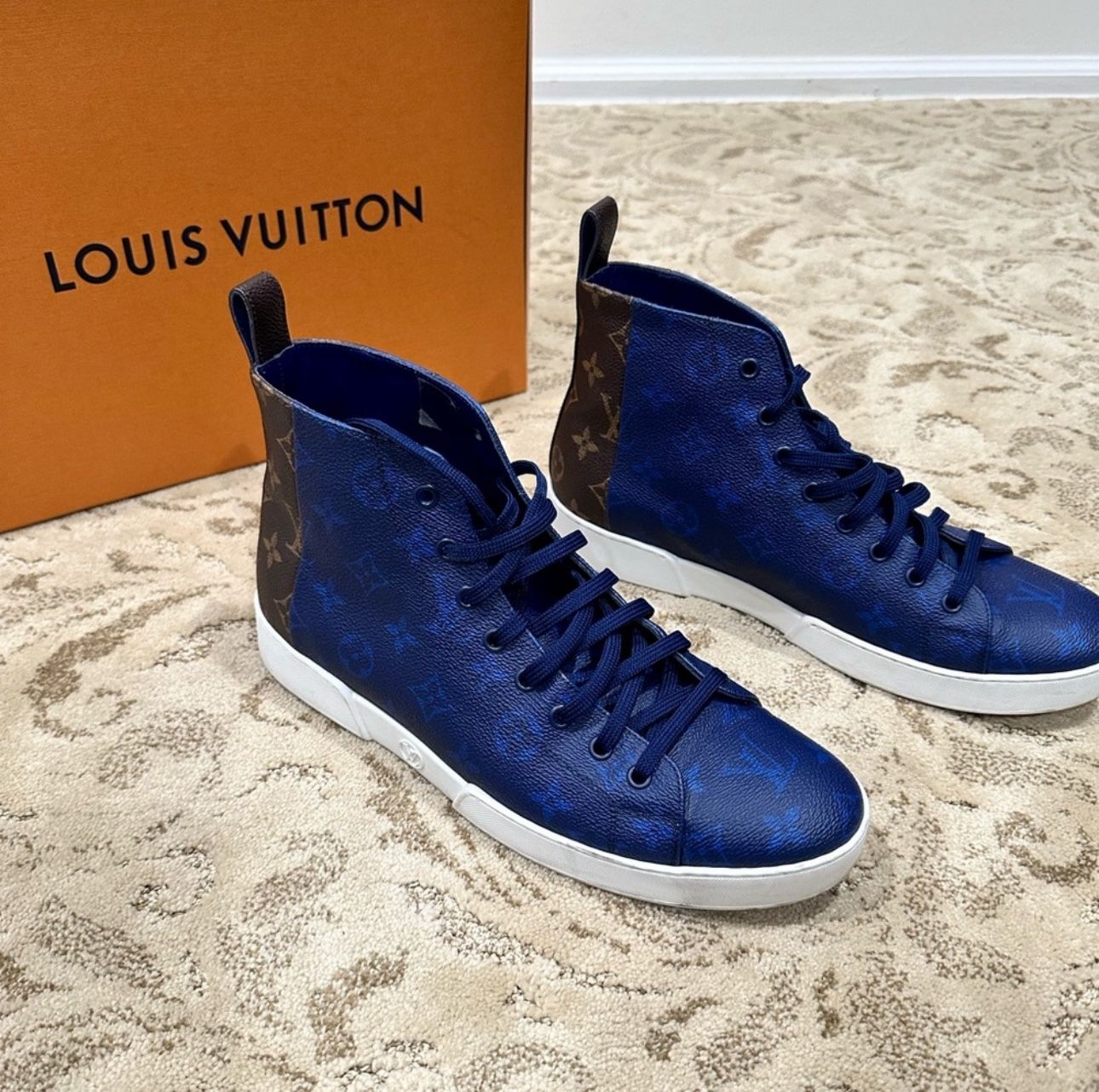 Louis Vuitton 