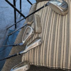 Cleveland Junior Series Golf Clubs