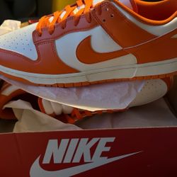 NIKE DUNK LOW RETRO PALE IVORY/SAFETY ORANGE