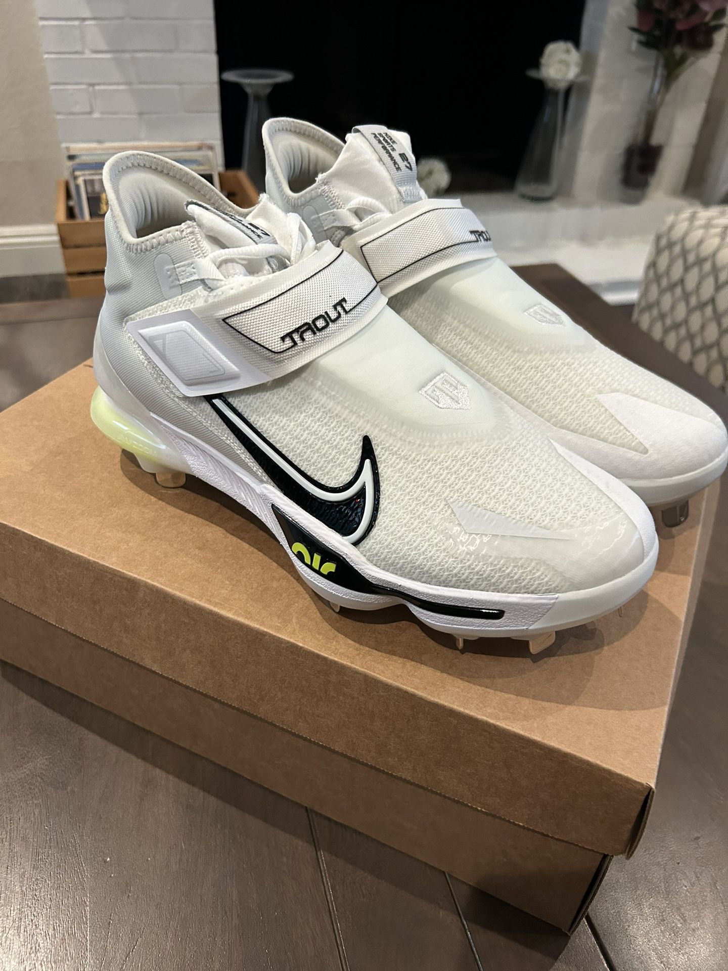 Nike Force Zoom Trout 8 Elite Metal Baseball Cleats Size 10.5