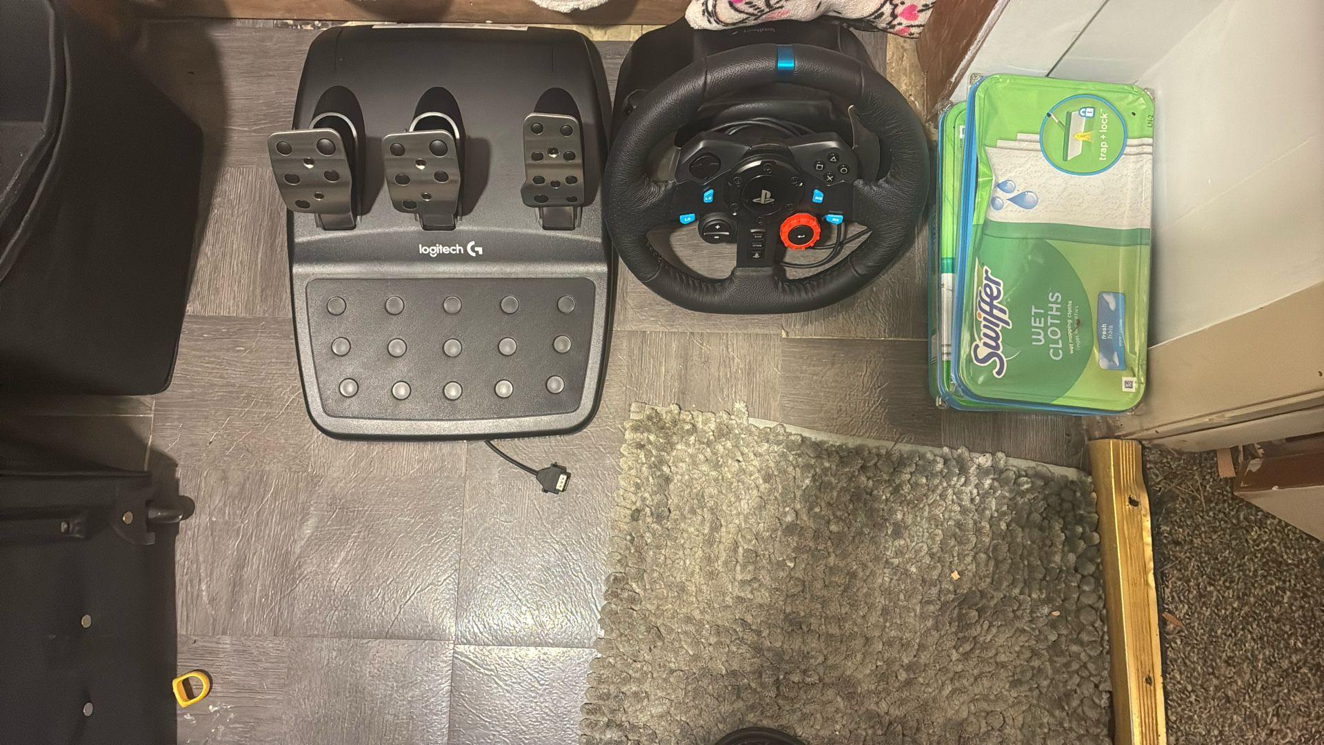 Logitech Wheel And Pedal Excellent Condition