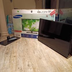 Samsung UN32EH5000F 32" 1080p HD LCD Television TV