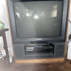 Mitsubishi Color TV With Remote 