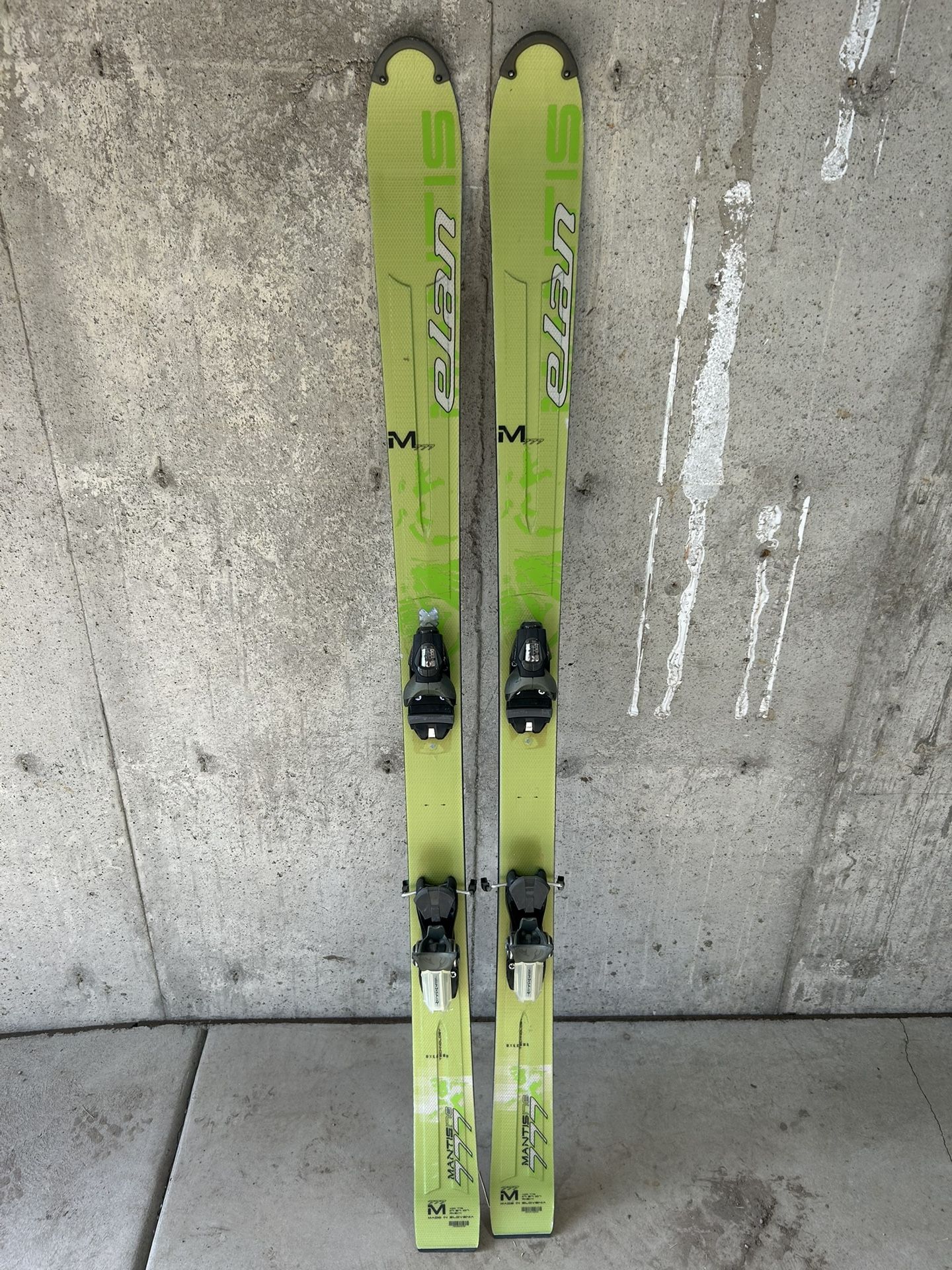 Skis