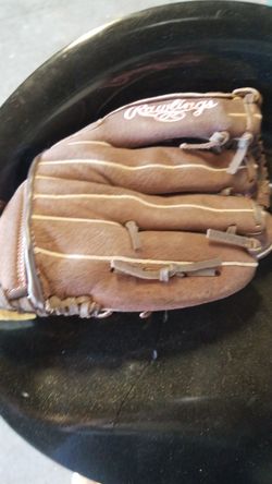 Kid softball glove