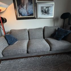 Article 3-seater couch