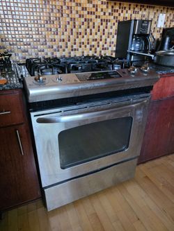 Clean and working appliances