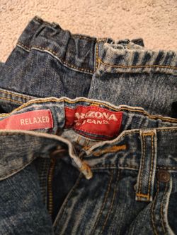 /// 5 Pairs of Boys Jeans Size 18-Nice///