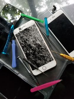 IPHONE screen aftermarket part
