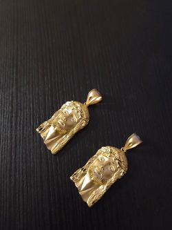 10K JESUS PENDANTS 🙌🏽