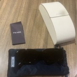 Prada PR 17WSF S (51 - 20) with Grey lenses and Black frame