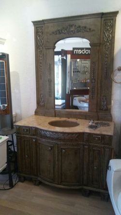 Traditional vanity & trumeau mirror