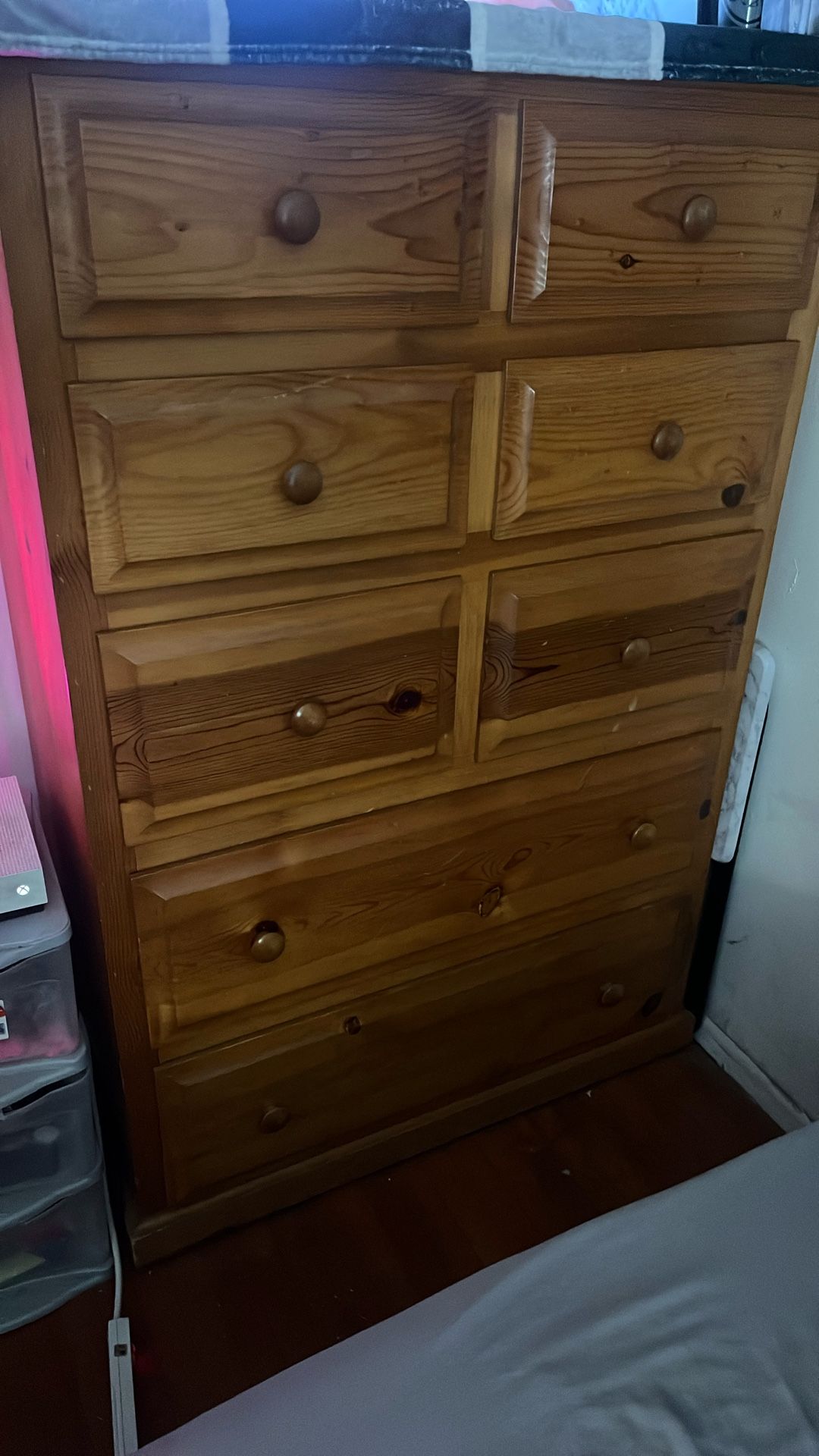 Pinewood Dresser 