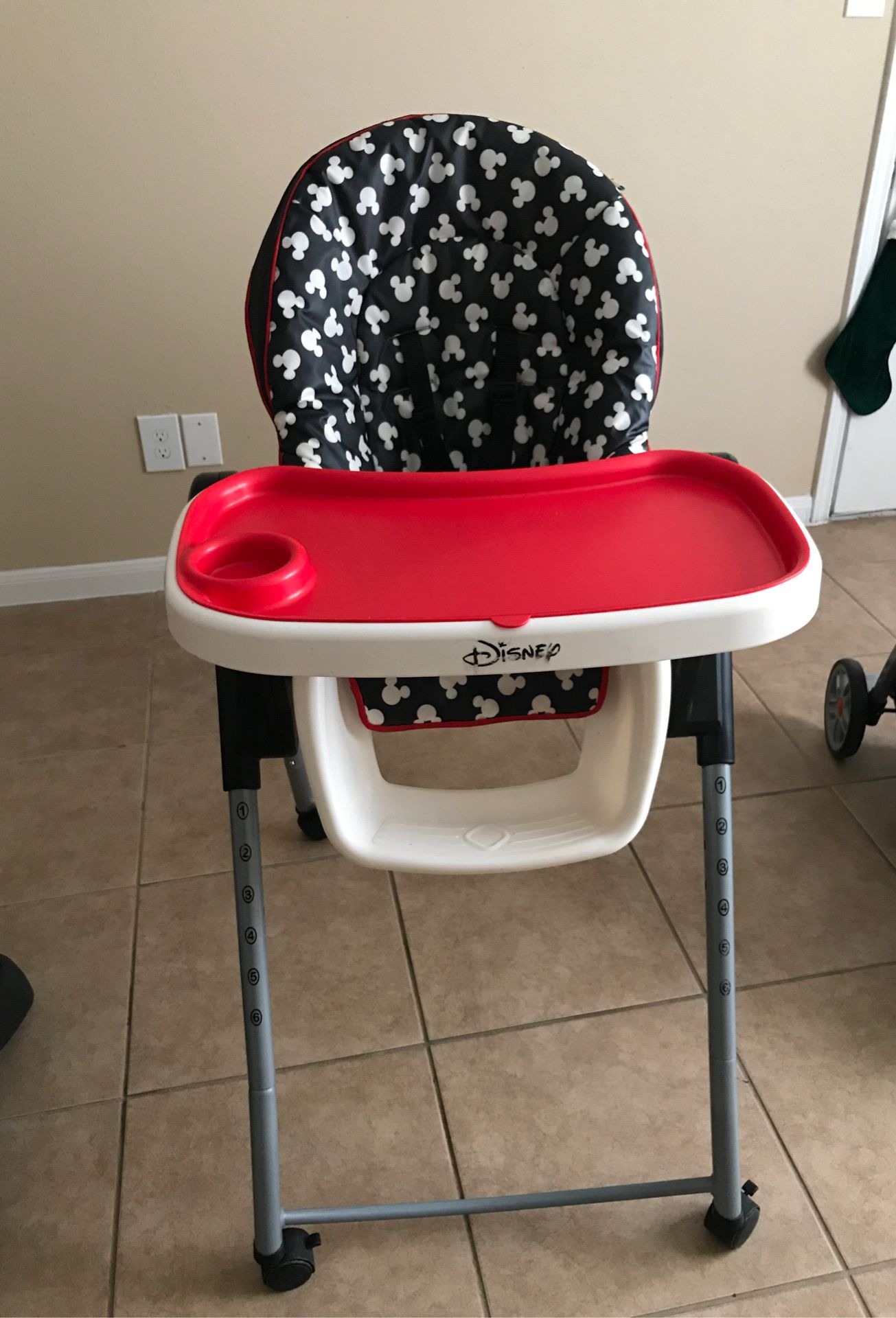 Kids chair (Mickey mouse)