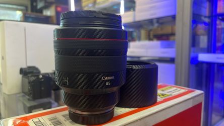 Canon RF 85mm f1.2