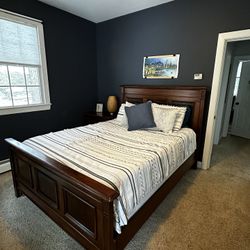 Queen Bedroom Set
