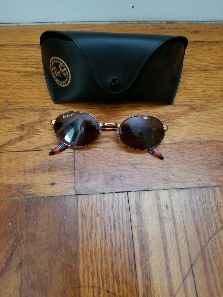Ray Ban Polarised Sidestreet Oval RB3007 W2895 + Case