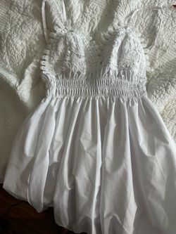 Short white dress