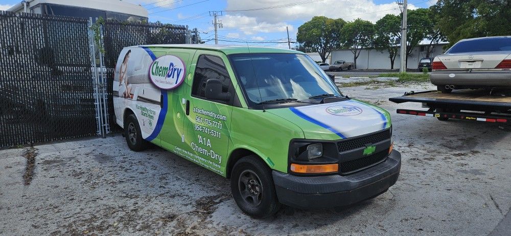 2005 Chevy Express 1500 Van