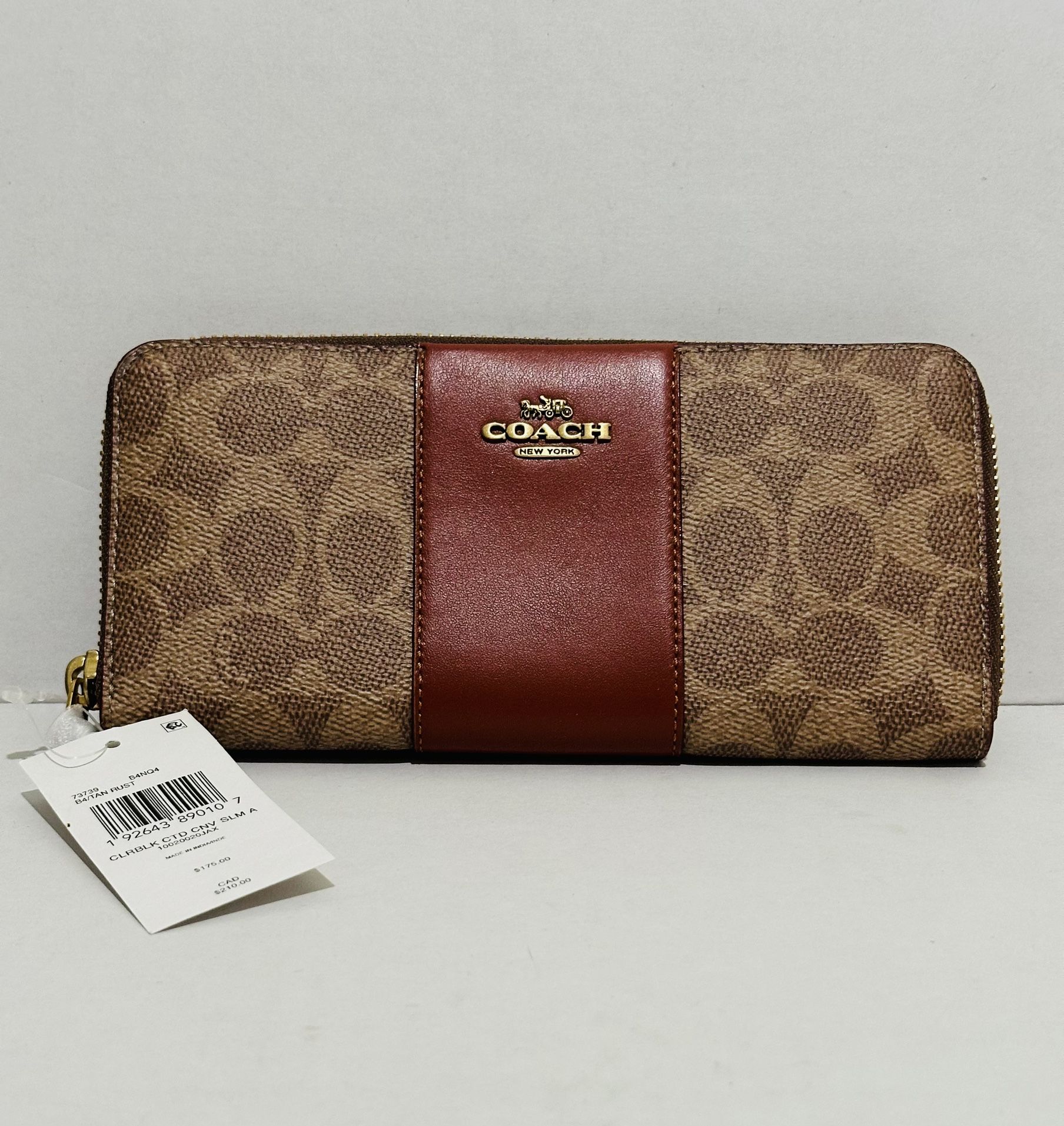 Coach Slim Accordion Zip Wallet New with Tags