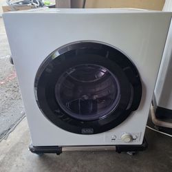 Black and Decker compact dryer 3.5 Cu. Ft.