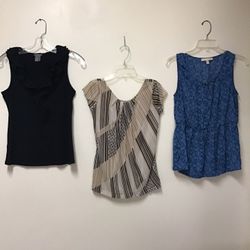 Women’s ANN TAYLOR, NEW YORK & CO. & BANANA REPUBLIC  Tops  Size-XS....$6 Each