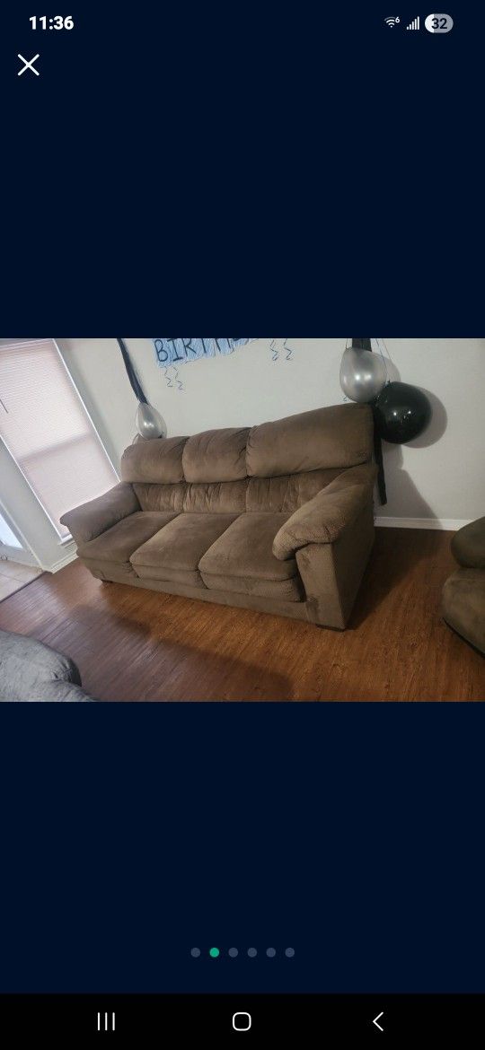 Couch/massage Chair
