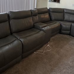 100% LEATHER FUL COUCH 