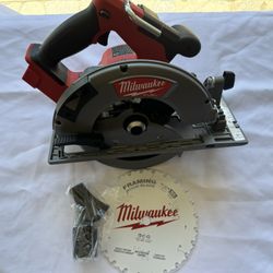 Milwaukee Fuel 7 1/4 Circular Saw TOOL ONLY