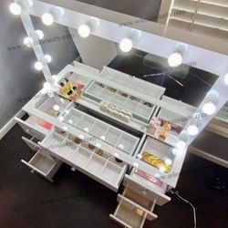 New 7 Drawer Hollywood Make Up Vanity 