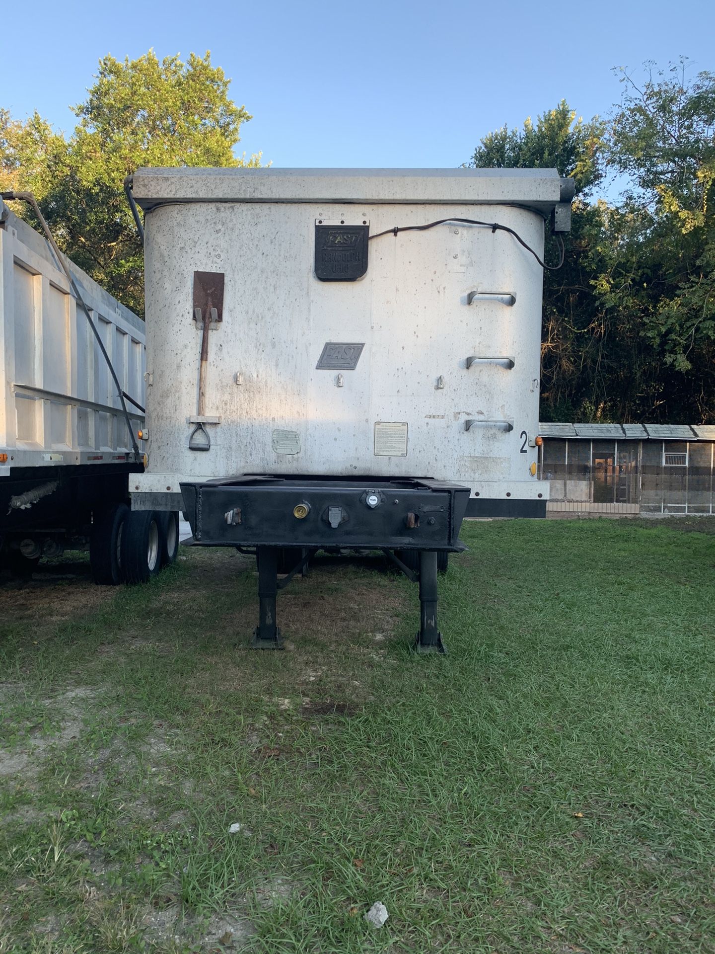 Dump Trailer