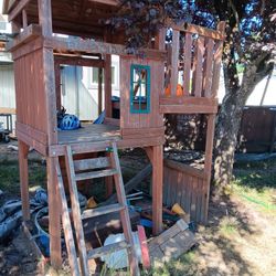 Free Playhouse