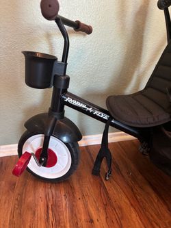 Radio Flyer Kids Tricycle