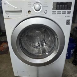 Washer And Gas Dryer. LG. Front Loading. Large Capacity.