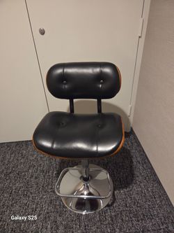 Flash Furniture adjustable-height bentwood barstool
