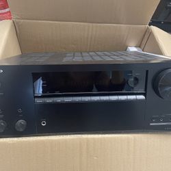 ONKYO AV RECEIVER HT-R695 
